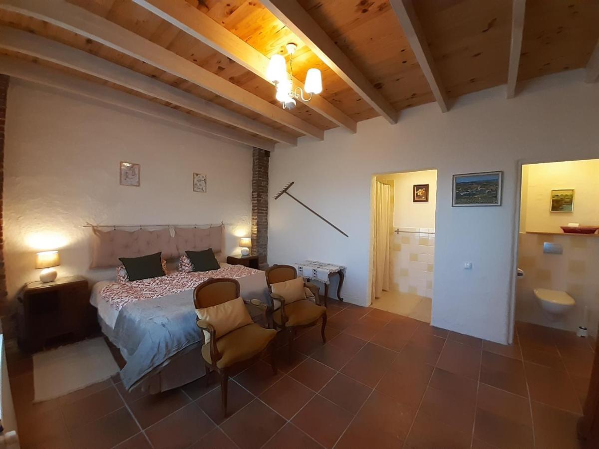 Bnb Ferme Beauregard Les Pyrenees Artigat Bagian luar foto